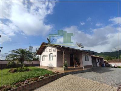 Casa para Venda, em Jaraguá do Sul, bairro Santa Luzia, 3 dormitórios, 2 banheiros, 1 vaga
